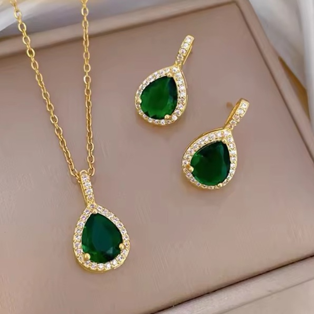 Gold Teardrop Necklace and Earrings with Deep Emerald Green Stones